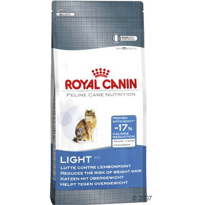 Royal canin light 40      2 kg van kantoor artikelen tip.